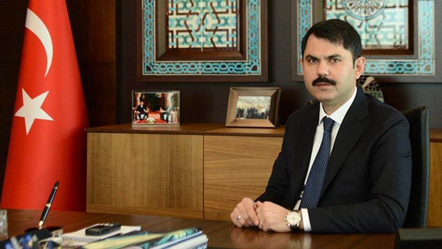 AKP’li başkan karantina yerine meydanlarda