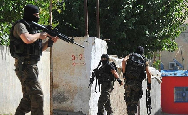 İstanbul'da IŞİD operasyonu;49 gözaltı