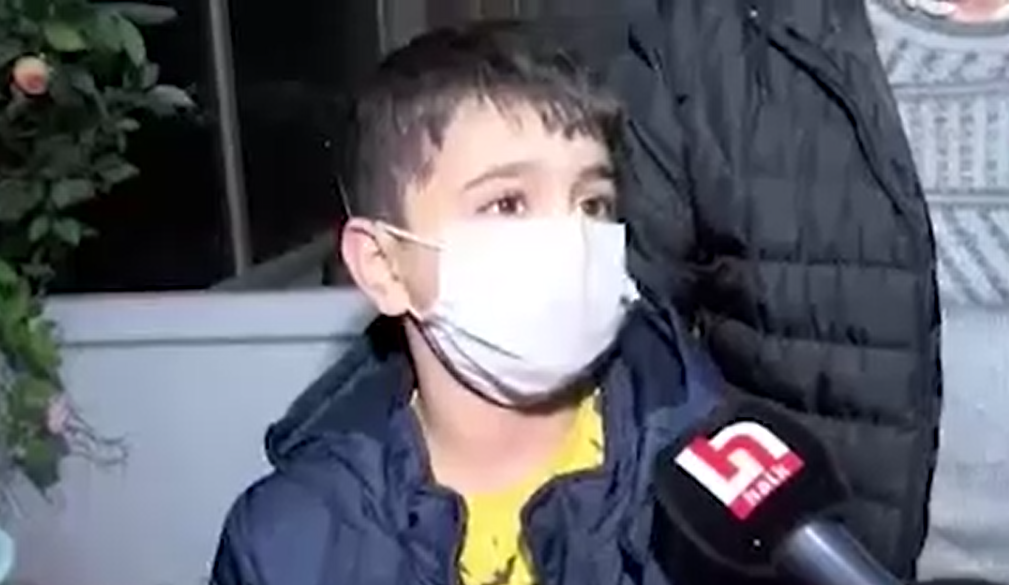 9 yaşındaki çocuğun boğazını sıkıp, "Devleti de zabıtayı da tanıyacaksın" dediler