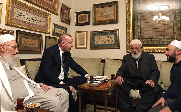 İsmailağa Vakfı kuruldu: Vatanın bütünlüğünü koruyacaklarmış