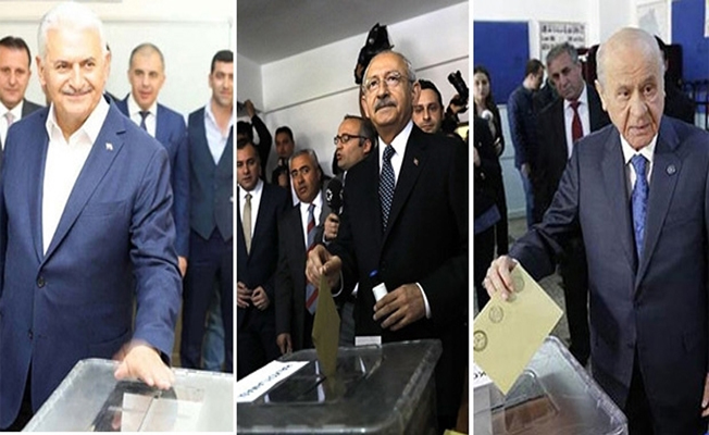 Liderler oylarını kullandı, işte ilk açıklamaları