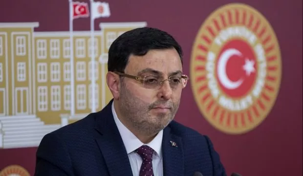 AKP'den CHP'ye övgü, CHP'den AKP'ye "Yüreğine sağlık, yüreğine!"