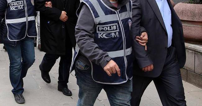 Eski polislere FETÖ operasyonu: Tutuklandılar