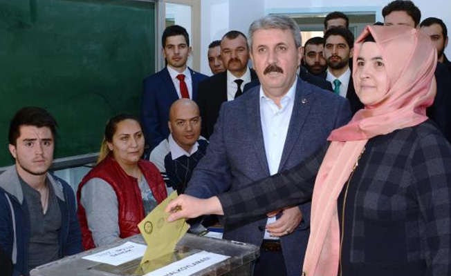 BBP lideri Destici de hayırlara vesile olmasını diledi