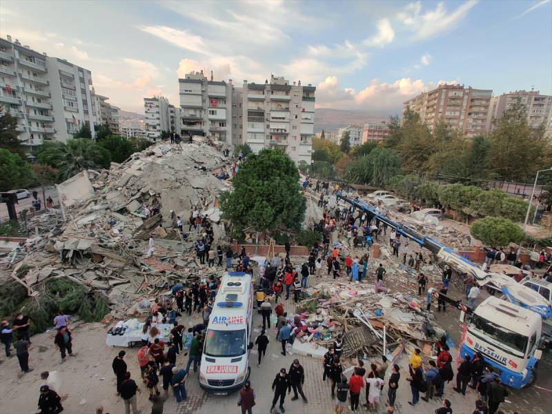 İzmir Büyükşehir Belediyesi Genel Sekreteri açıkladı: Deprem yardımı adı altında dolandırıcılık!