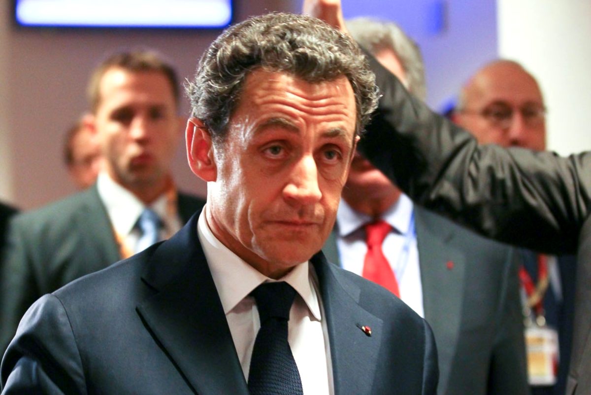 Sarkozy’e rüşvet suçlaması! Tutuklanacak mı?