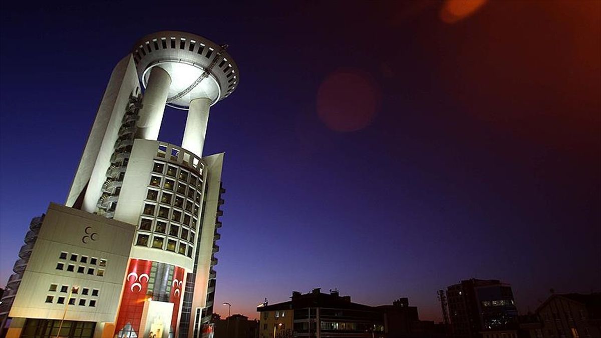 MHP, "ırkçılığa hayıt" tweetinin yanıtlarını gizledi