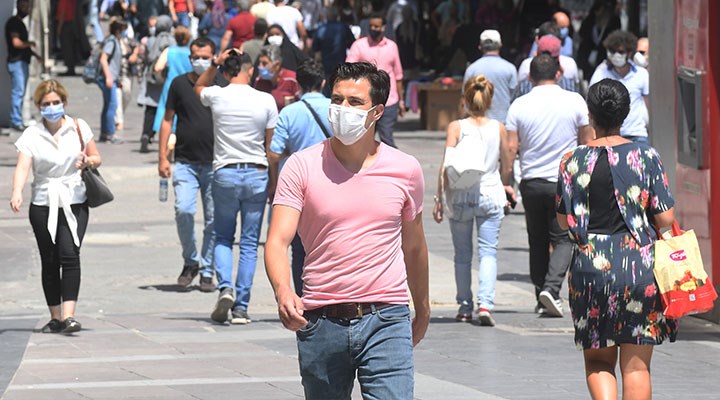 Bilim Kurulu Üyesi maskeleri çıkaracağımız tarihi söyledi