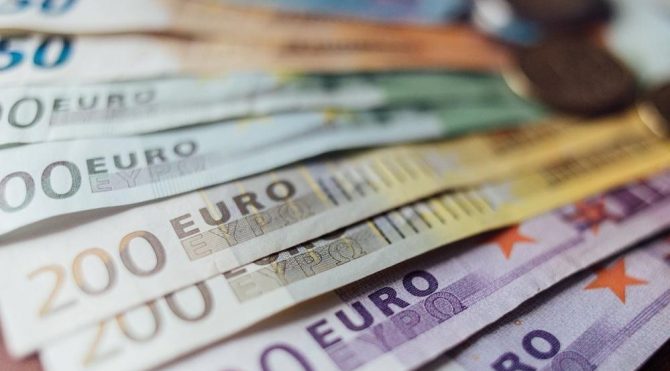 Avrupa Merkez Bankası’ndan 500 milyar dolarlık teşvik