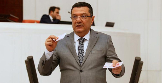 CHP'li Mehmet Göker, Bakan Zehra Zümrüt Selçuk'a işten çıkarmaları sordu