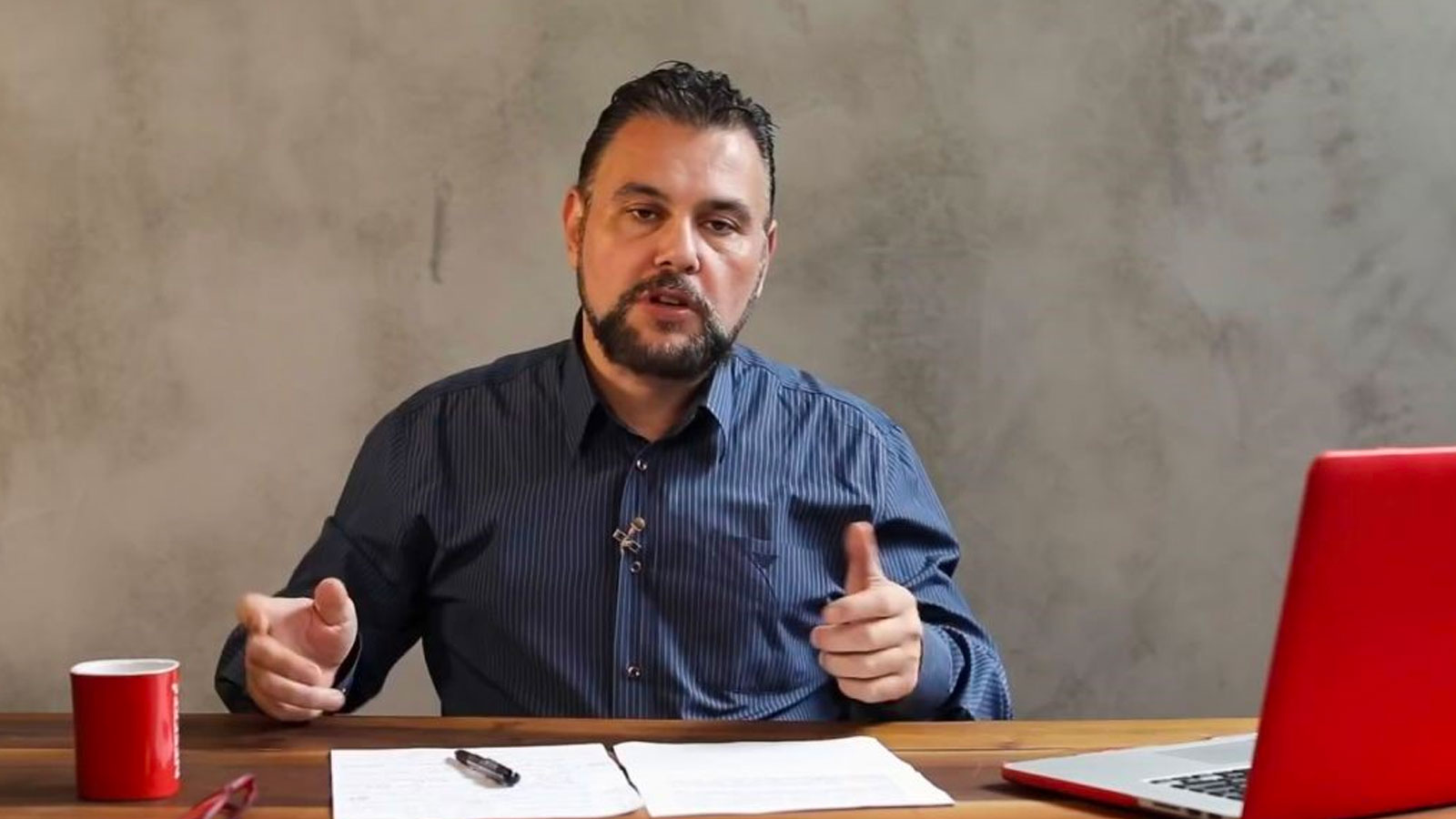 Murat Muratoğlu: Biz ekonomiyi çoktan çökerttik