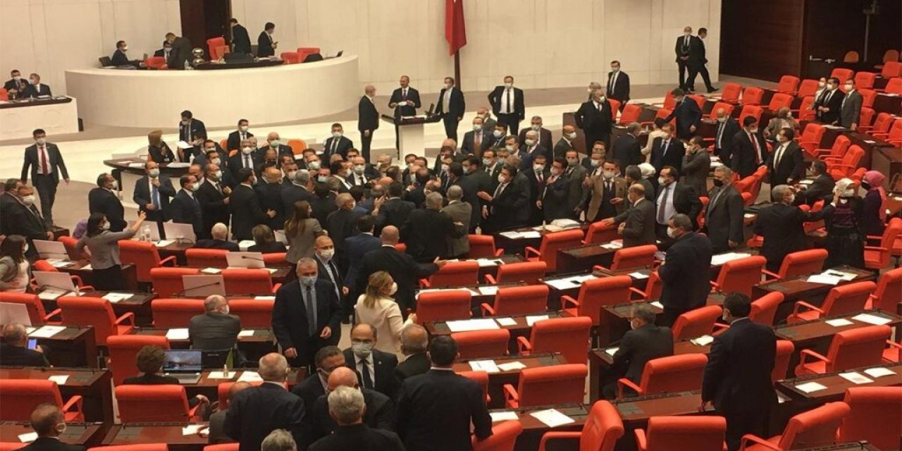 Meclis'te gerilim yaratan sözler: "Beyninden konuş, beyninden"
