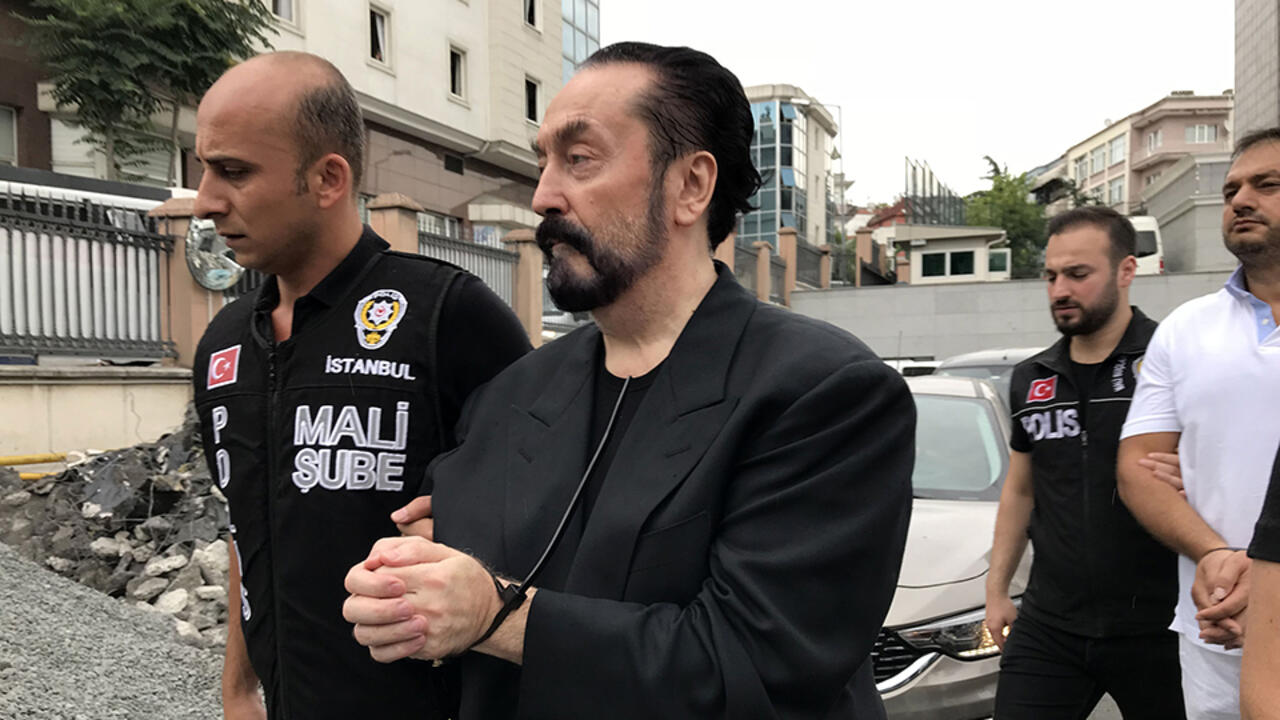 Dokuz ilde Adnan Oktar operasyonu: Çok sayıda gözaltı