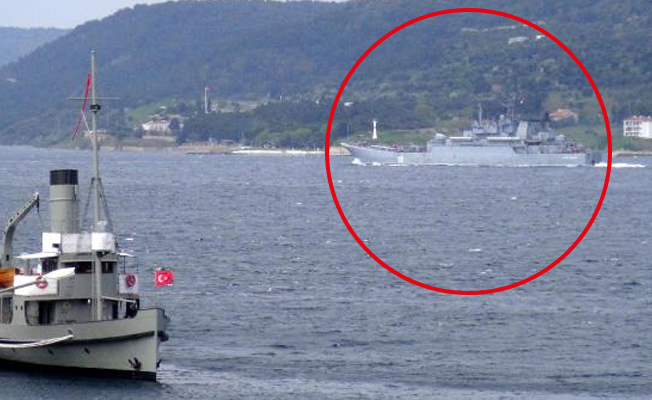 Rus savaş gemisi Çanakkale Boğazı'ndan geçti