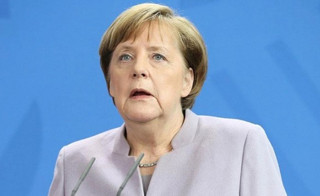 Merkel'den Türkiye'ye çağrı