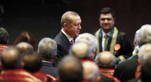 'Yargıyı yönlendirme' iddiası: Erdoğan'ın eski avukatı ve 2 hakim hakkında suç duyurusu
