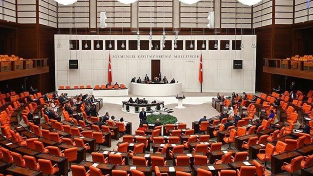 Meclis'te taciz tartışmalarına yenisi eklendi: Evimizde çalışan Nadira Kadirova intihar etmiştir