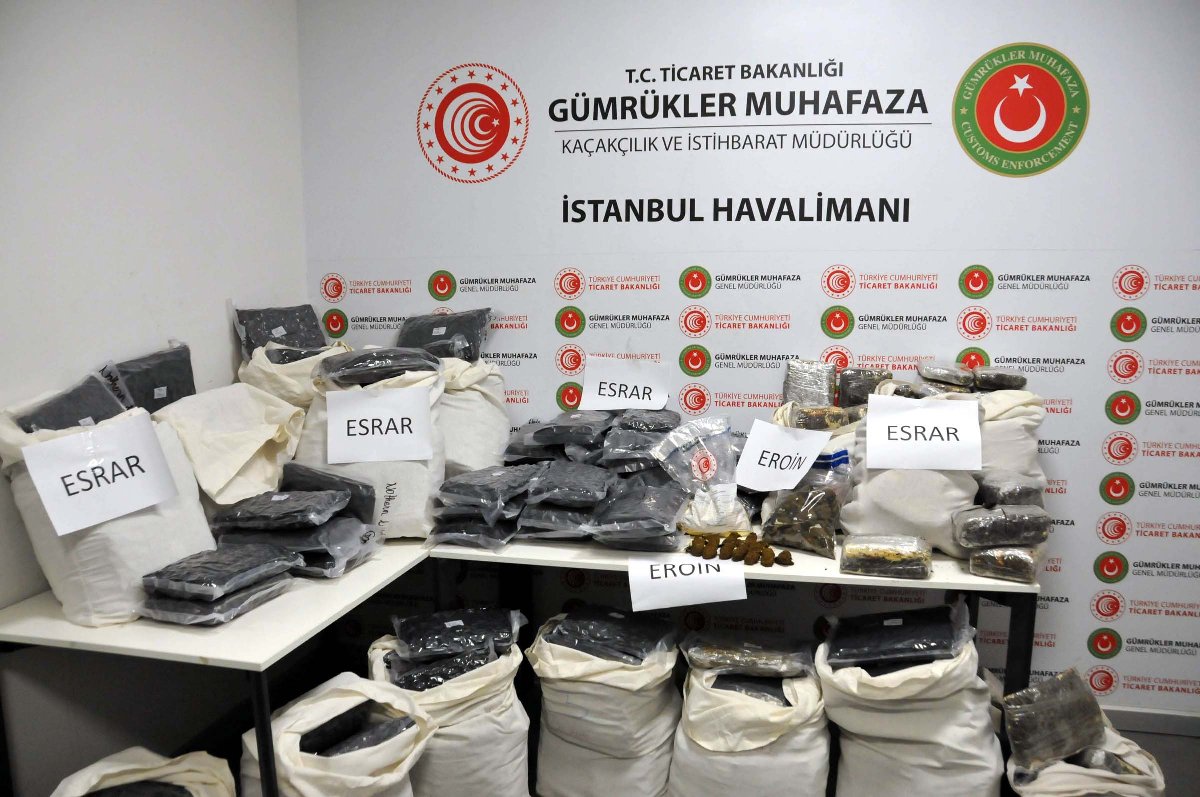İstanbul Havalimanı’nda yakalandı: Değeri 13 milyon TL