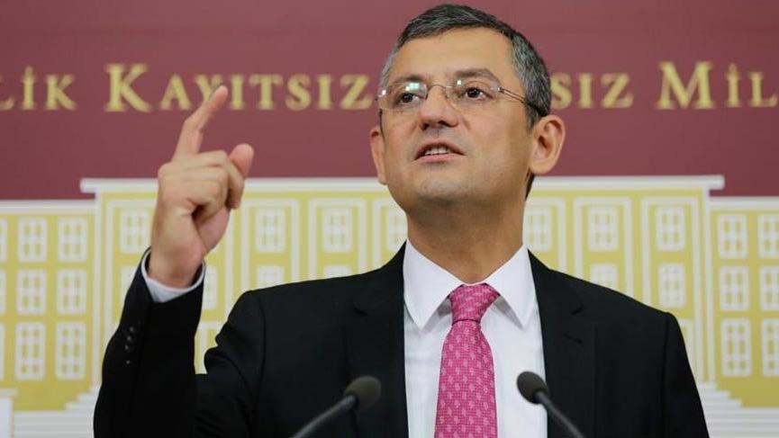 CHP'li Özel, Çavuşoğlu'na "Darbecinin daniskası" dedi, ortalık karıştı