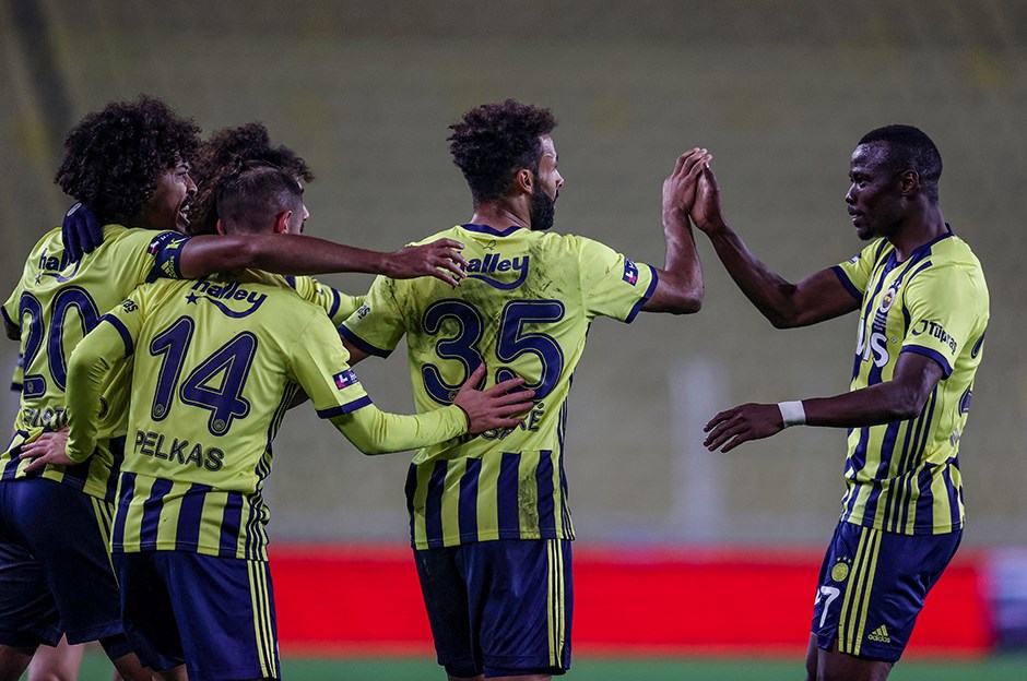 Fenerbahçe Türkiye Kupası'nda turladı