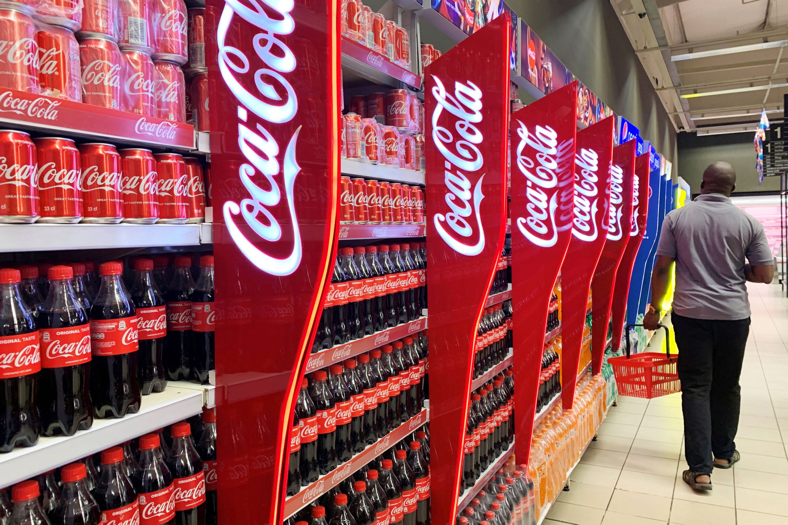 Coca-Cola, 2 bin 200 işçiyi işten çıkaracak