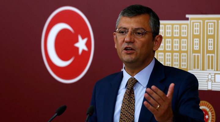 CHP'li Özgür Özel: Bu diktatör bozuntusuna milletimiz, ilk seçimde sandığı gösterip geldiği gibi gönderecek