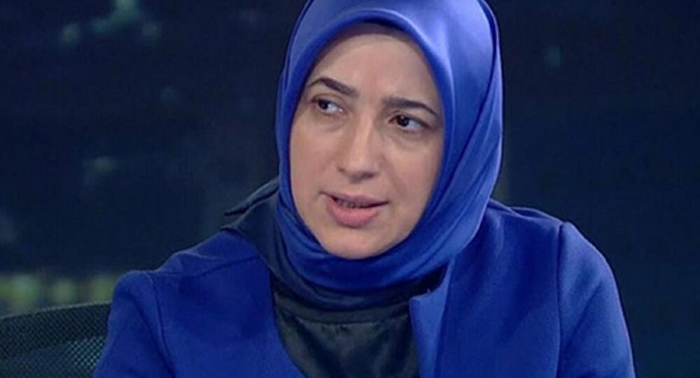 "Çıplak arama" yapılan kadınlar Zengin'den özür bekliyor