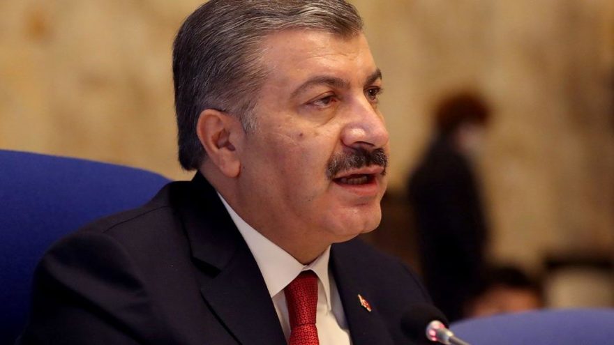 İngiltere yasakları ile ilgili Fahrettin Koca'dan kritik açıklama geldi