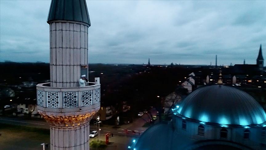 Diyanet Türkçe ezanı ve ibadeti kabul etmiyor