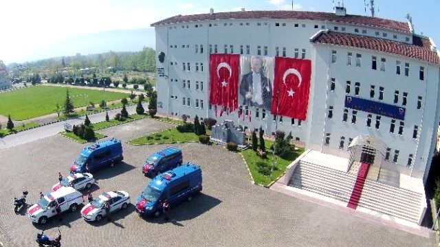 Düzce’de 77 bin litre kaçak alkol yakalandı