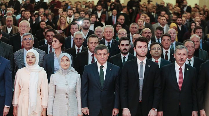 Gelecek Partisi’nde neler oluyor? Toplu istifa şok etti