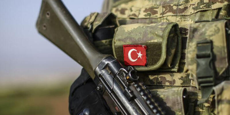 Silah kazası bir askeri şehit etti