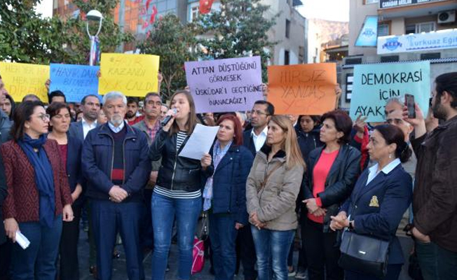 CHP'li gençler pazar gününe kadar her akşam eylem yapacak