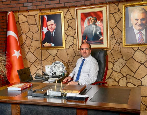 Çekilişle takipçi kazanma olayına AKP'li Mustafa Çöl de katıldı
