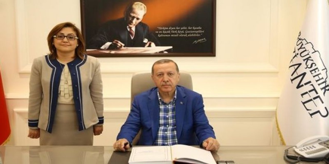 Fatma Şahin, Erdoğan'ı başöğretmen ilan etti!