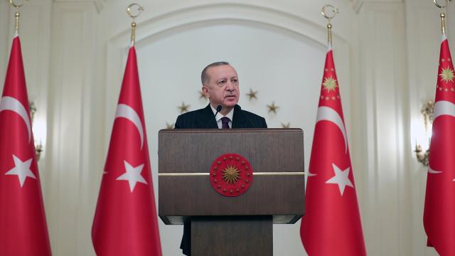AKP'li Cumhurbaşkanı Erdoğan,  Yunanistan ve AB'ye mesaj gönderdi!