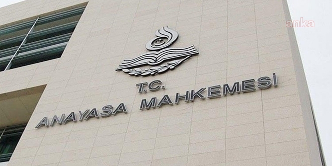 CHP, Basın kartı olmayan gazetecinin de "Yıpranma hakkı" için Anayasa Mahkemesi'ne gitti