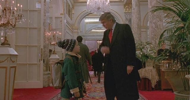 Trump'a bir darbe de Macaulay Culkin'dan geldi!