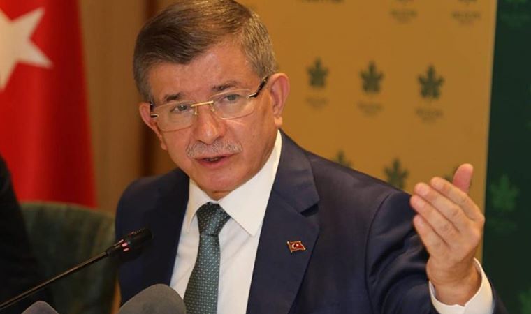 Davutoğlu: " Sorumlu kişi Cumhurbaşkanı Erdoğandır"