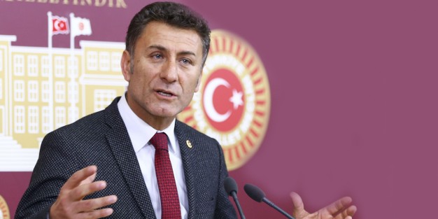 CHP'li Sarıbal'ın ziyaret ettiği ıspanak üreticileri biz bu eziyeti niye çekiyoruz!