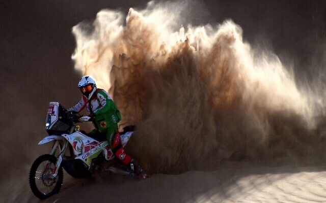 İsrailli yarış pilotları Dakar Rallisi'nde yarışmak için Suudi Arabistan'a gitti!