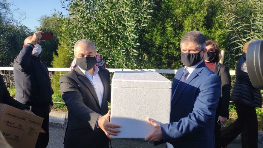 AB, KKTC’ye Pfizer-BioNTech aşısı yolladı