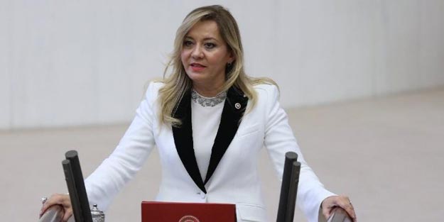 Aylin Cesur'dan Mahir Ünal'a Demirel tepkisi!