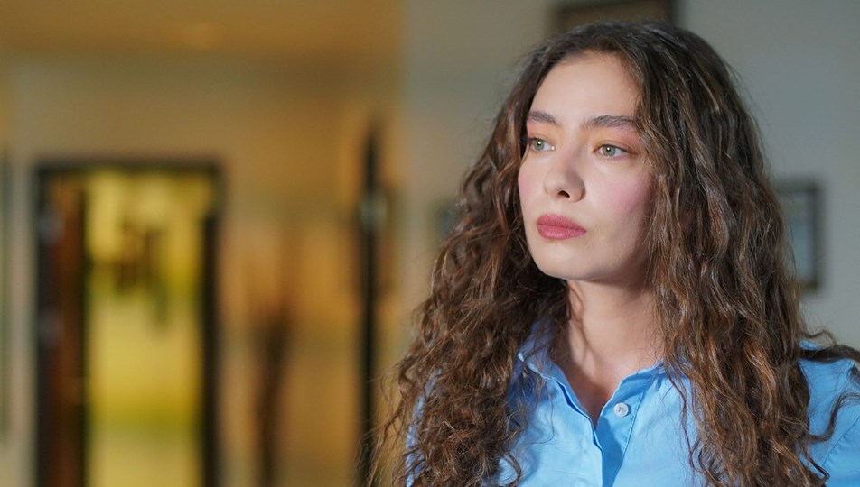 Neslihan Atagül, Sefirin Kızı'na veda etti
