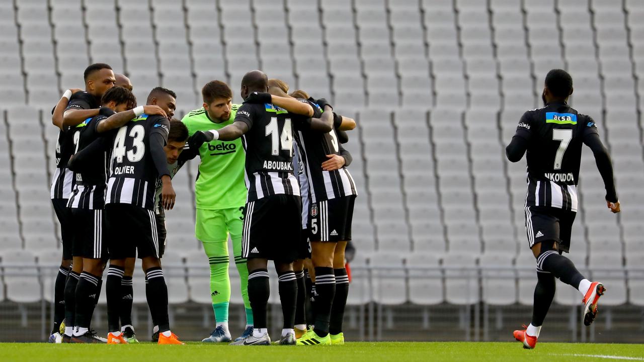 Lider Beşiktaş 3 puanı 4 golle kapattı!