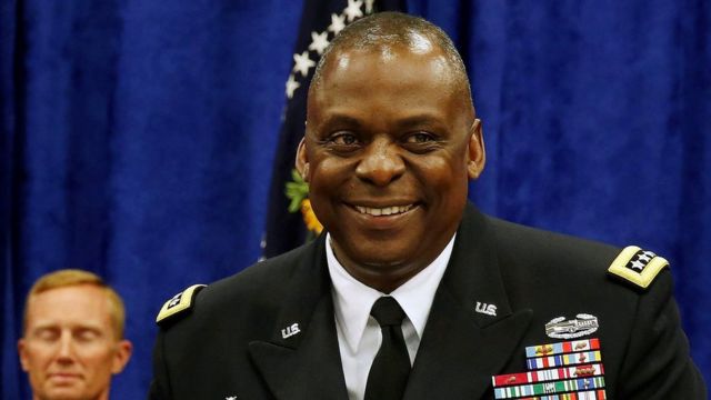 Pentagon’un başında ilk kez siyahi bir komutan!
