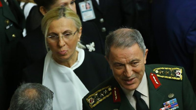 Emine Erdoğan gelmedi, iş Hulusi Akar'ın eşine düştü