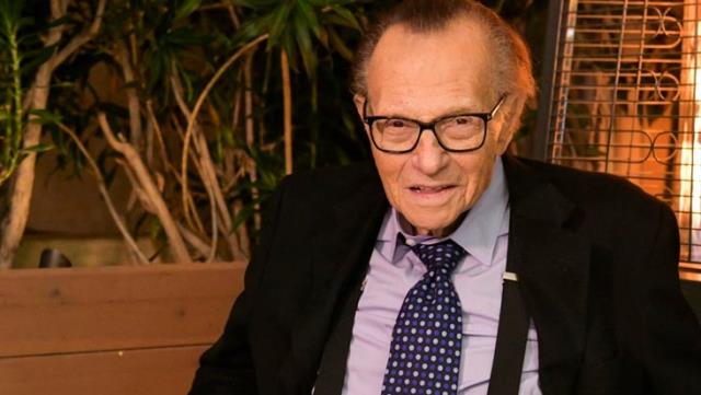 ABD'li ünlü televizyon sunucusu Larry King yaşamını yitirdi!