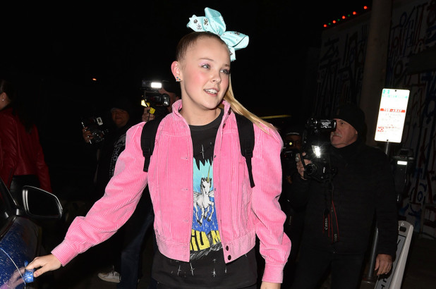 JoJo Siwa, LGBTQ topluluğunun bir parçası olduğunu doğruladı!