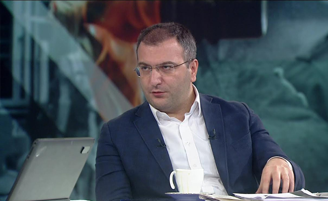 Cem Küçük'e ikinci şok: AKP'li belediye iptal etti